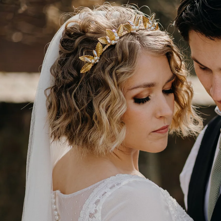 WEDDING ACCESSORIES INSPIRED BY BOTANICALS FOR NATURE LOVERS