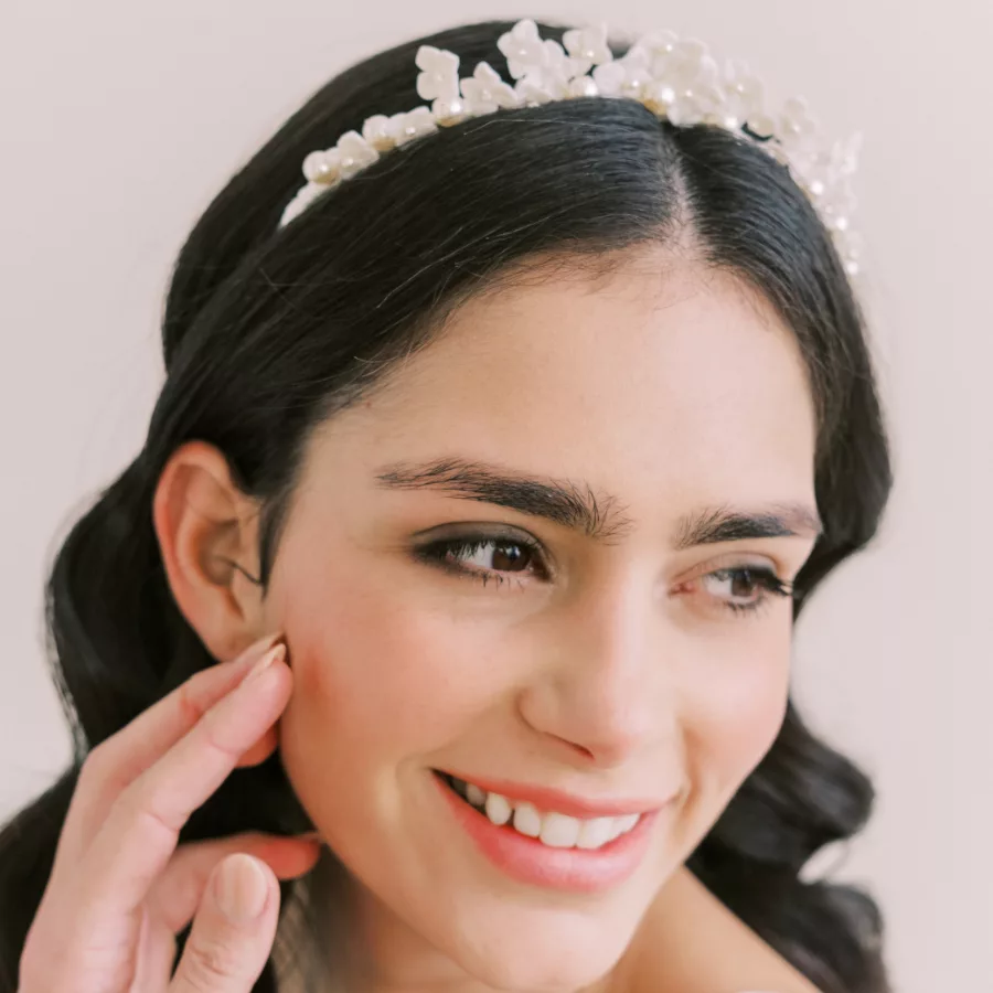 WEDDING ACCESSORIES INSPIRED BY BOTANICALS FOR NATURE LOVERS